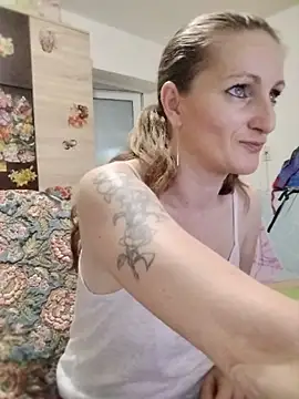 Chat XXX ao vivo de CrazyMaya39