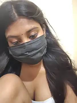 RAGNI-Love Chat XXX in diretta
