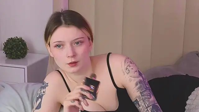 AlyssFrost Chat XXX live