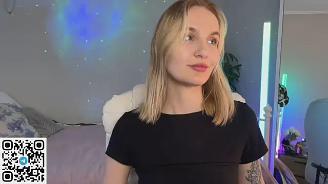 _Vikky_Moon_ Obrolan Langsung XXX