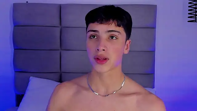 Czat XXX na żywo – JoshClaarktt