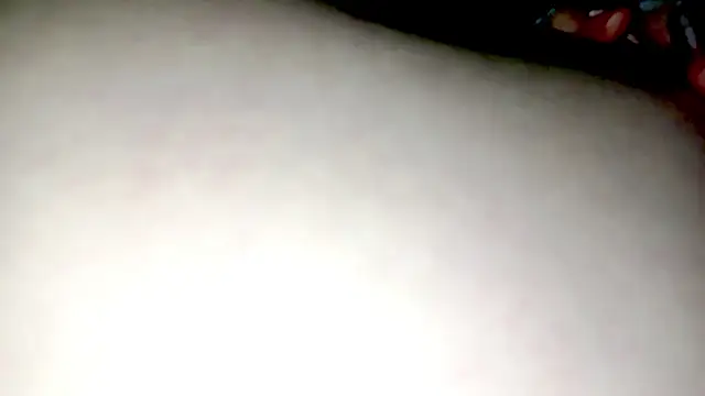 Živý XXX chat PetiteIvoryQueen19
