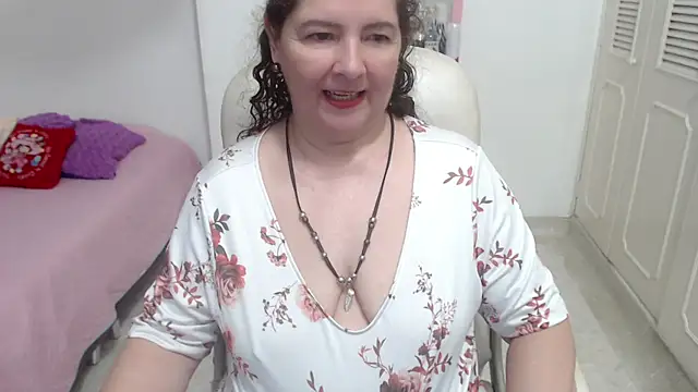 leonela_69n Live XXX chat