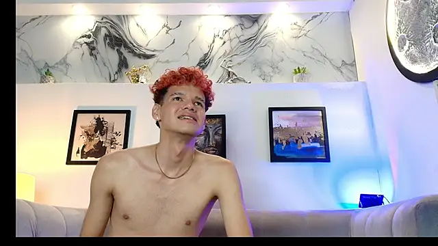 צ'אט XXX בשידור חי של KING_BOYS2026