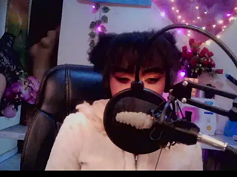 Anaconda2350 Live XXX-Chat