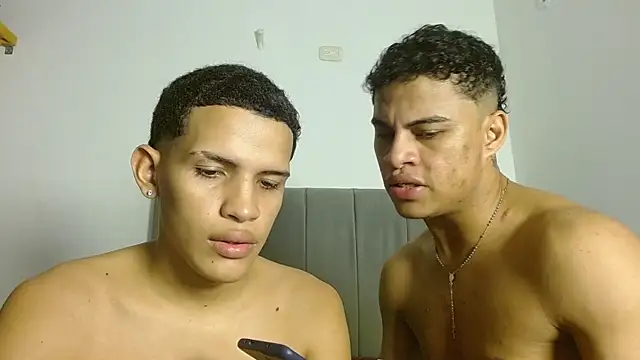 Jose_And_Danieln Live XXX chat