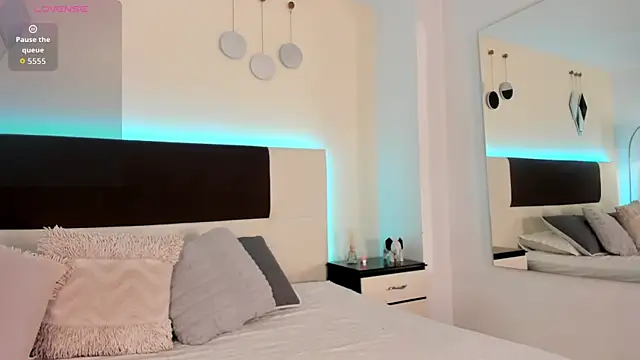 Sky_Lorenn Live XXX chat