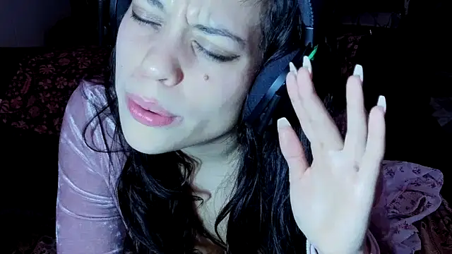 ginakatanan Live XXX chat