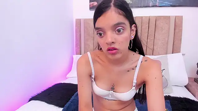 Thalia_parkerr_n Live XXX chat