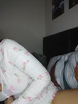 Aranzatits Adlı Modelin Canlı XXX Sohbeti
