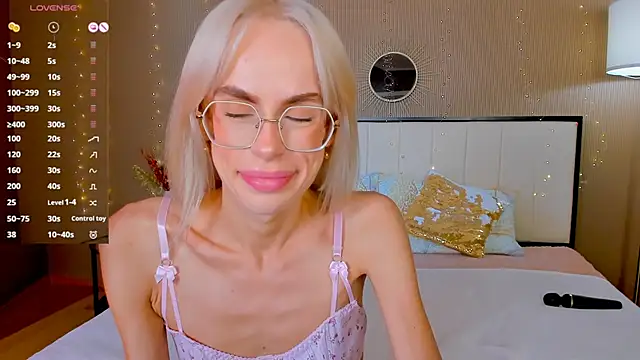 bellatip live XXX chat