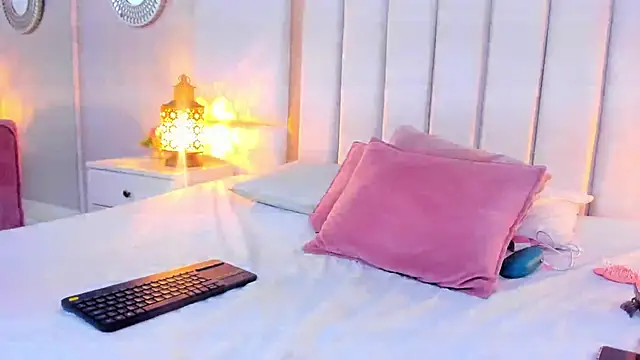 ScarletJonsn Live XXX chat