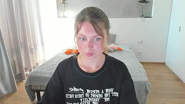 Kitkatvel élő XXX-chatje