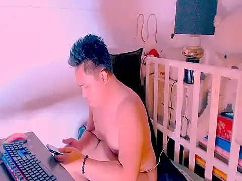 Hardking_69 élő XXX-chatje