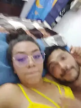 Chat +18 de ritzabeth_daniel ao vivo