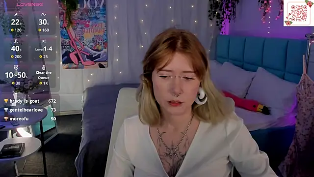 Elira_Vane élő XXX-chatje