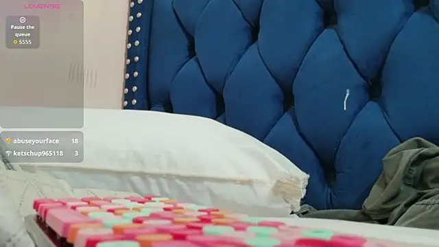 yourcuteneighbourr Adlı Modelin Canlı XXX Sohbeti