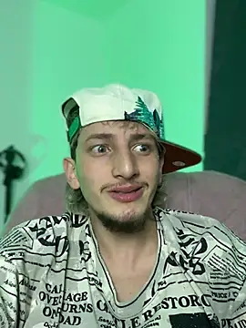 ZarcoXIX élő XXX-chatje