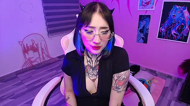 Miwa_violet Live XXX-chat