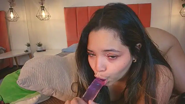Czat XXX na żywo – Shadya_