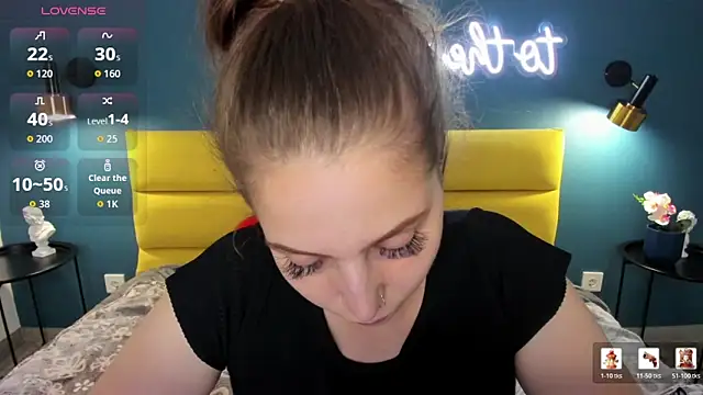 ReneeBlair Adlı Modelin Canlı XXX Sohbeti