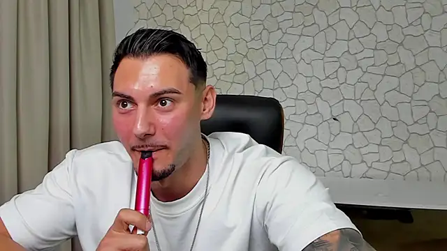 Chat XXX en directo de ClintMasters