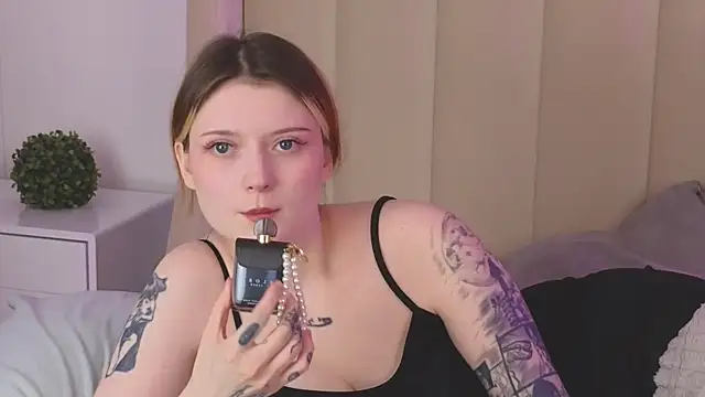 Živý XXX chat AlyssFrost