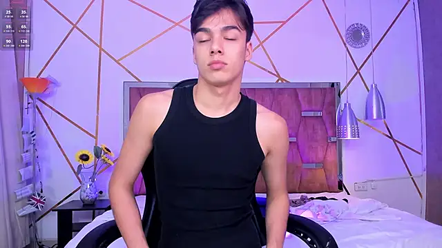 Gerony_ Adlı Modelin Canlı XXX Sohbeti