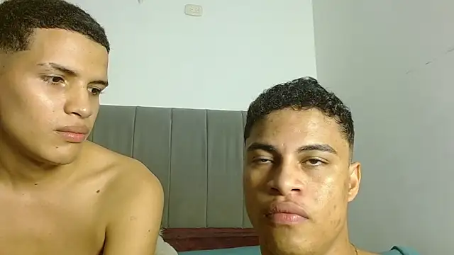Jose_And_Daniel: απευθείας συνομιλία ΧΧΧ