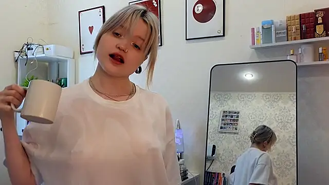 GlimmerGirl_ Chat XXX in diretta