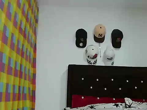 XXX chat uživo modela ANKENTH