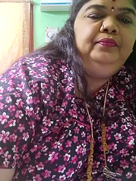 tamilthanushri Adlı Modelin Canlı XXX Sohbeti