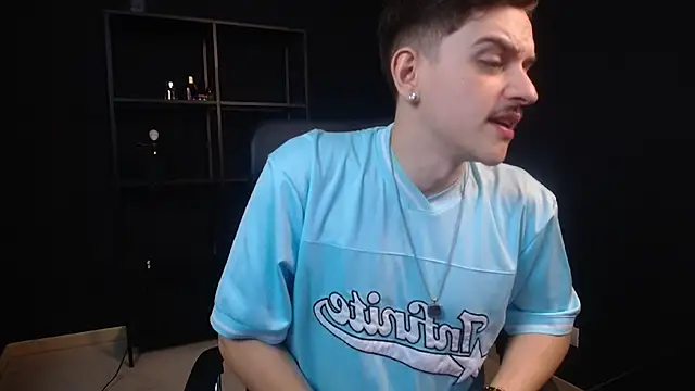 دردشة FelixStarkk الجنسية المباشرة