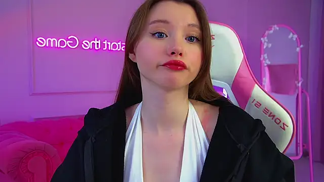 Živý XXX chat KeiraAsti
