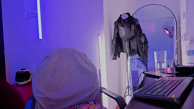 angel_still_'s Live XXX Chat