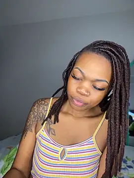 Chat +18 de SashimiDrip ao vivo