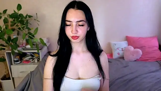 WildKittenX_ Live XXX-chat