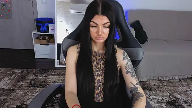 AnacondaOnn Adlı Modelin Canlı XXX Sohbeti