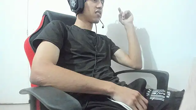 Chat XXX ao vivo de MAPLOZOX04