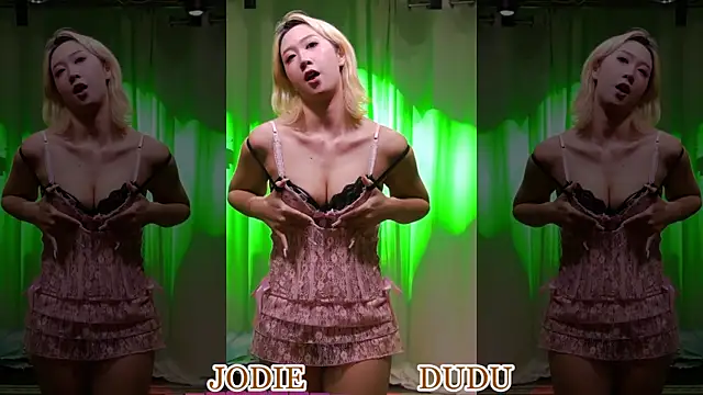 yznt-dudu's Live XXX Chat