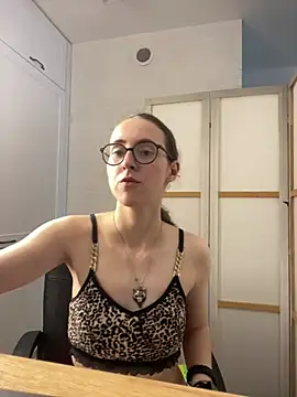 Chat XXX en directo de MartiniiSelenna