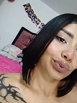 Chat XXX en directo de Kylie_brazt