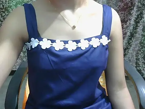 Adorable_Ayesha Adlı Modelin Canlı XXX Sohbeti