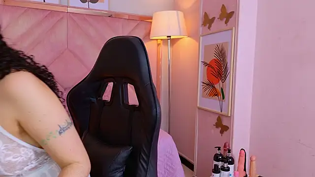 Živý XXX chat DemiJones_