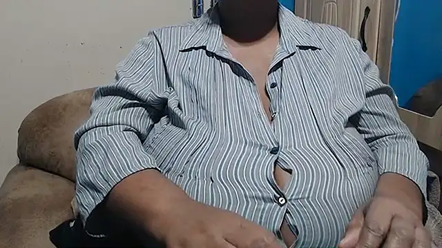 CUTEFIRMMELONSSn Live XXX chat