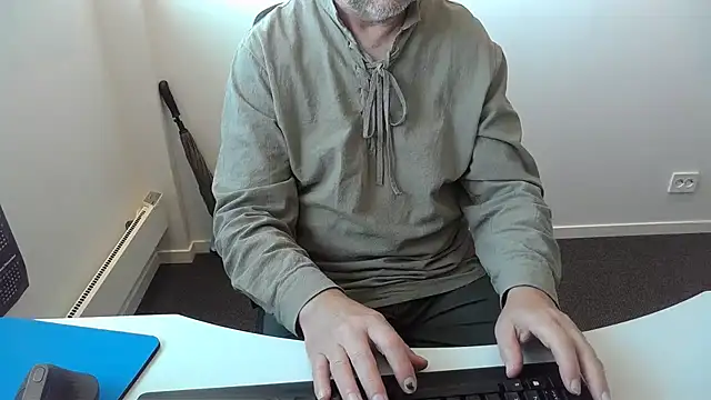 Buggemann Live XXX Chat