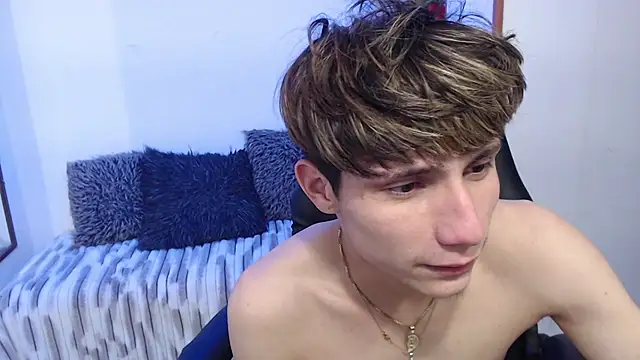 Yao_23 – Naživo XXX chat