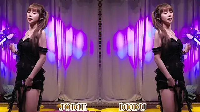 Chat +18 de yznt-dudu ao vivo