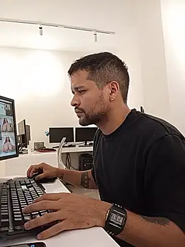 LucasGaeel 网络视讯表演