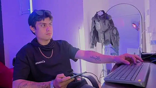 Онлайн чат XXX angel_still_